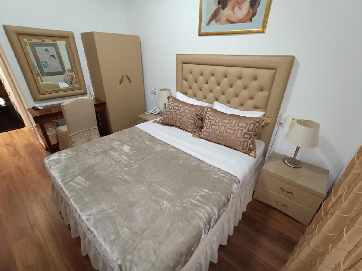 Queens Leriotis Hotel Piræus Eksteriør billede