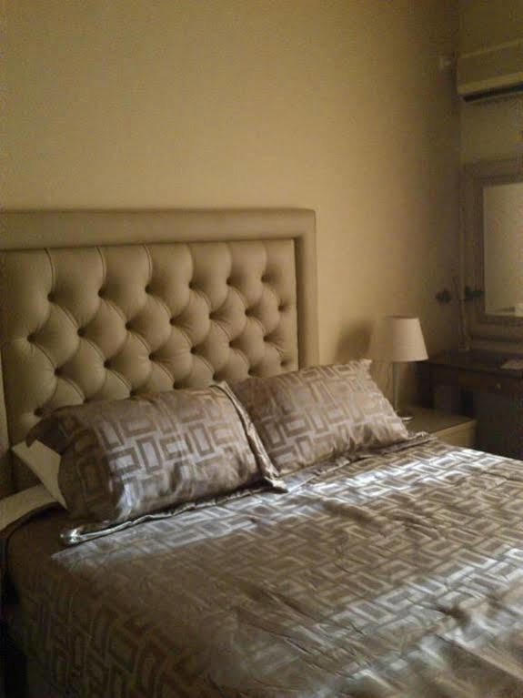 Queens Leriotis Hotel Piræus Eksteriør billede