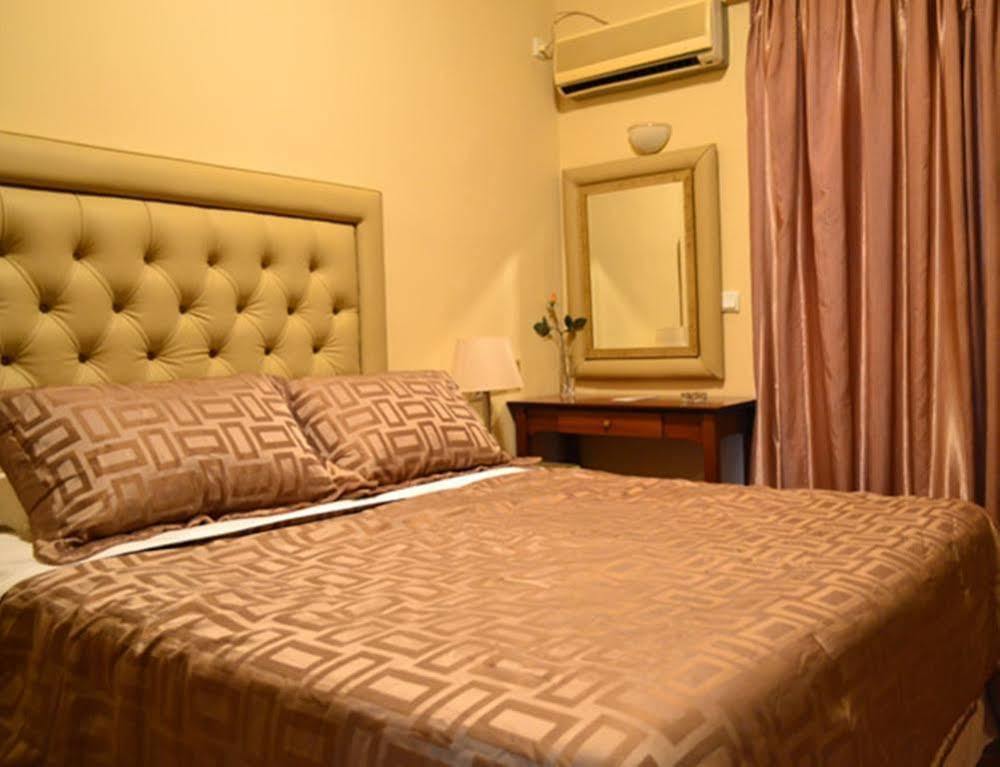 Queens Leriotis Hotel Piræus Eksteriør billede